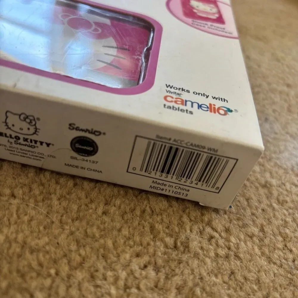 Vivitar Camelio Hello Kitty Personalization Kit 2013 *New*